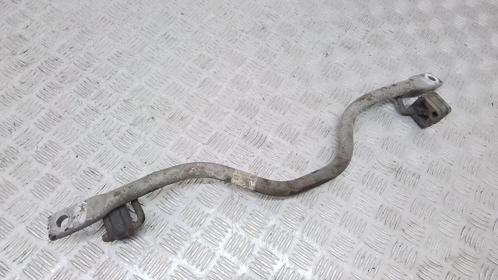Summuti kinnitus/ hoidik – BMW 7-seeria F01 F02 F03 F04 (2008-2016)