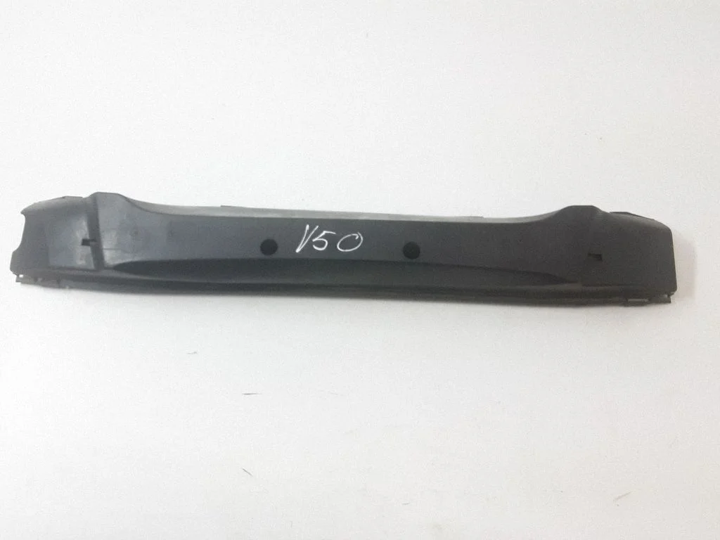 Front bumper support beam – Volvo V50 (2008-2012)