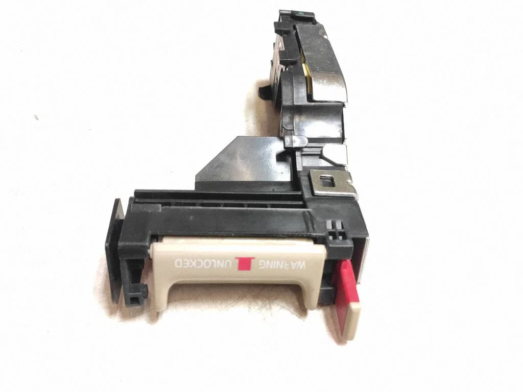 Seat back rest lock catch – Volvo XC70 (2008-2013)
