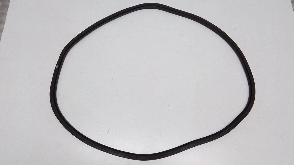 Rubber seal rear door – rear left