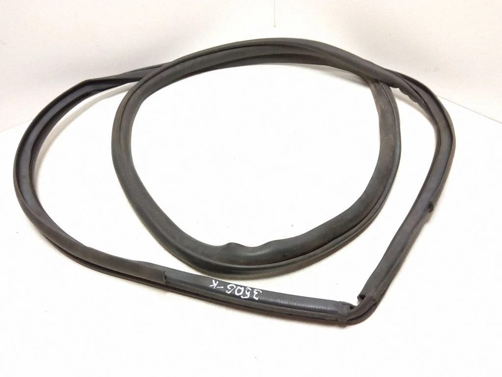 Rubber seal rear door – Lexus RX III (2008-2015)