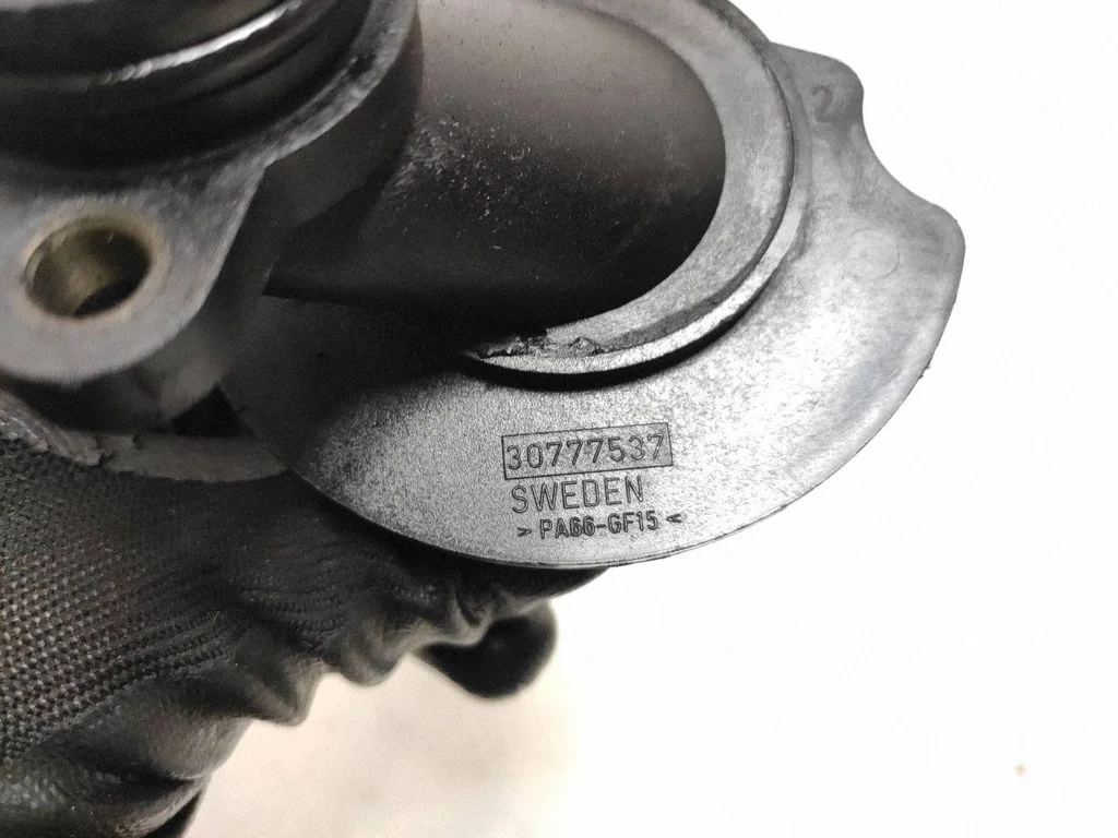 Õlitäiteava kork 30777537
