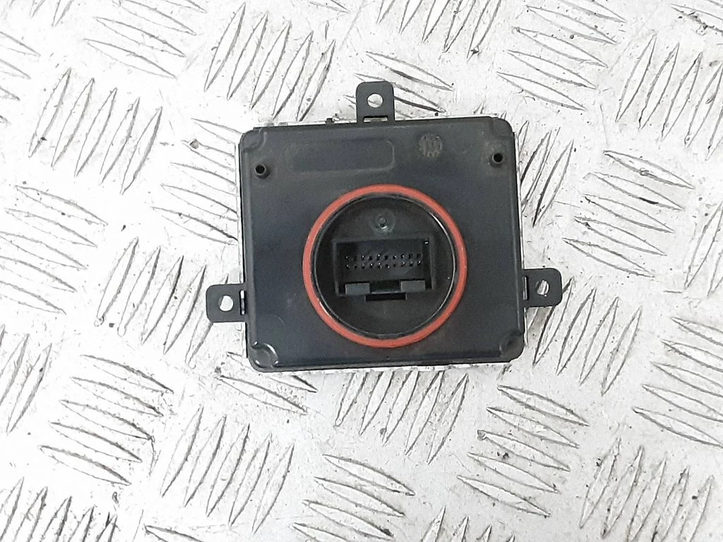 Headlight ballast module Xenon – Audi A7 S7 4G (2011-2017)