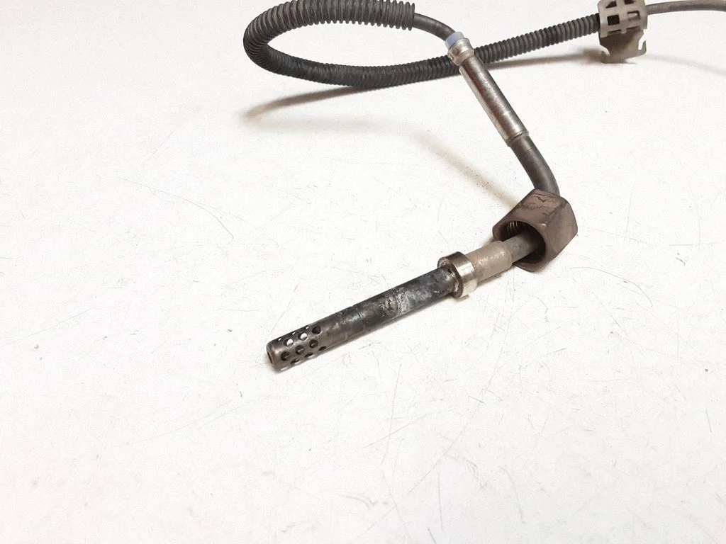 Exhaust gas temperature sensor – Mercedes-Benz E-Class W212 (2009-2016)