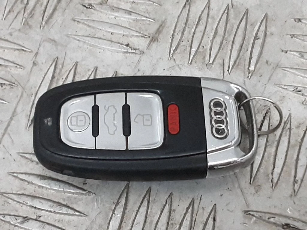 Ignition key/card – Audi A7 S7 4G (2011-2017)
