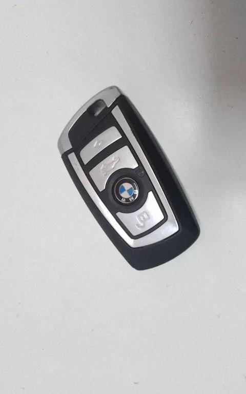 Ignition key/card – BMW 7 Series F01 F02 F03 F04 (2008-2016)