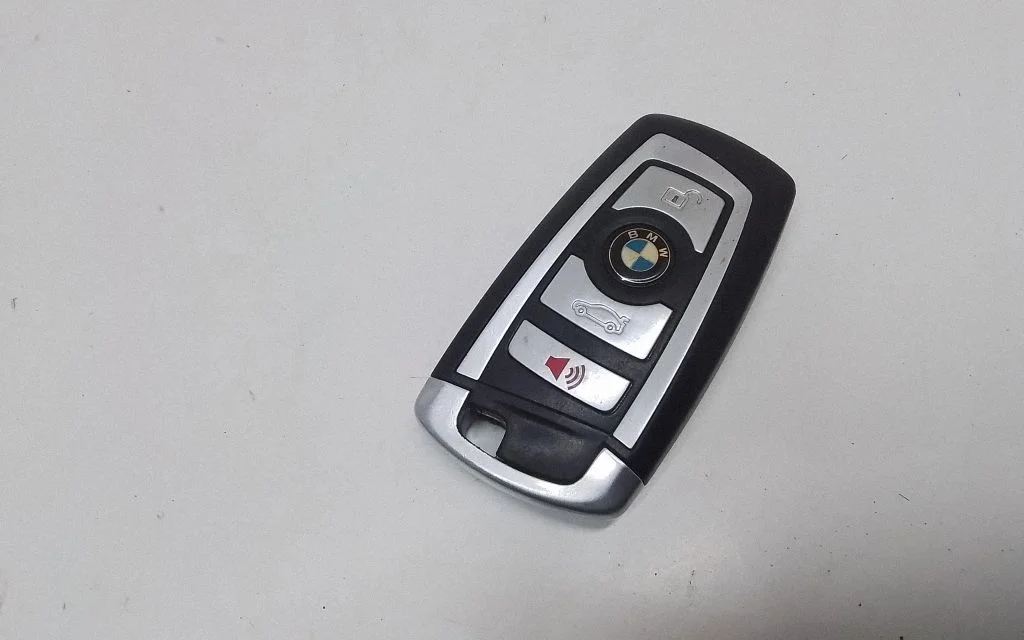 Ignition key/card – BMW 7 Series F01 F02 F03 F04 (2008-2016)