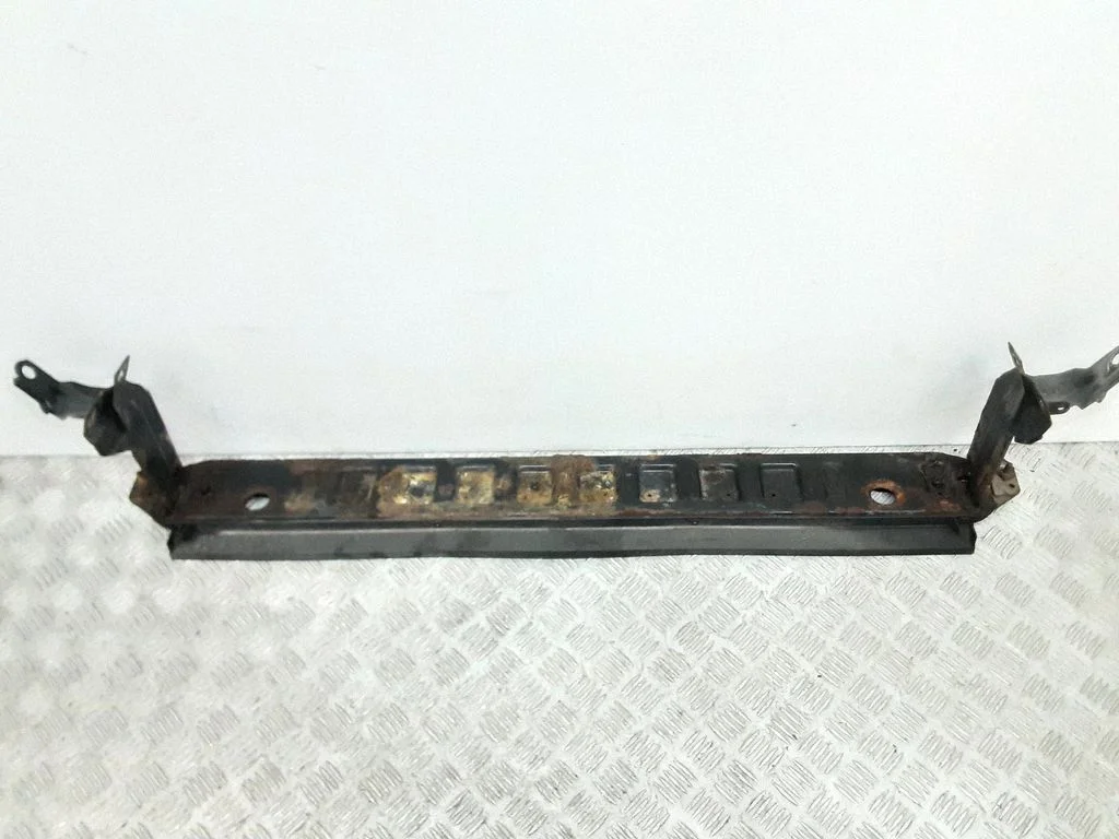 Bottom radiator support slam panel – Volvo XC60 (2009-2013)