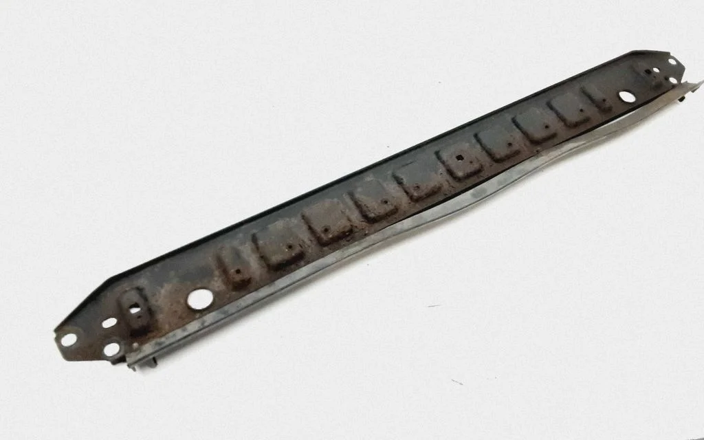 Bottom radiator support slam panel – Volvo S80 (2007-2013)