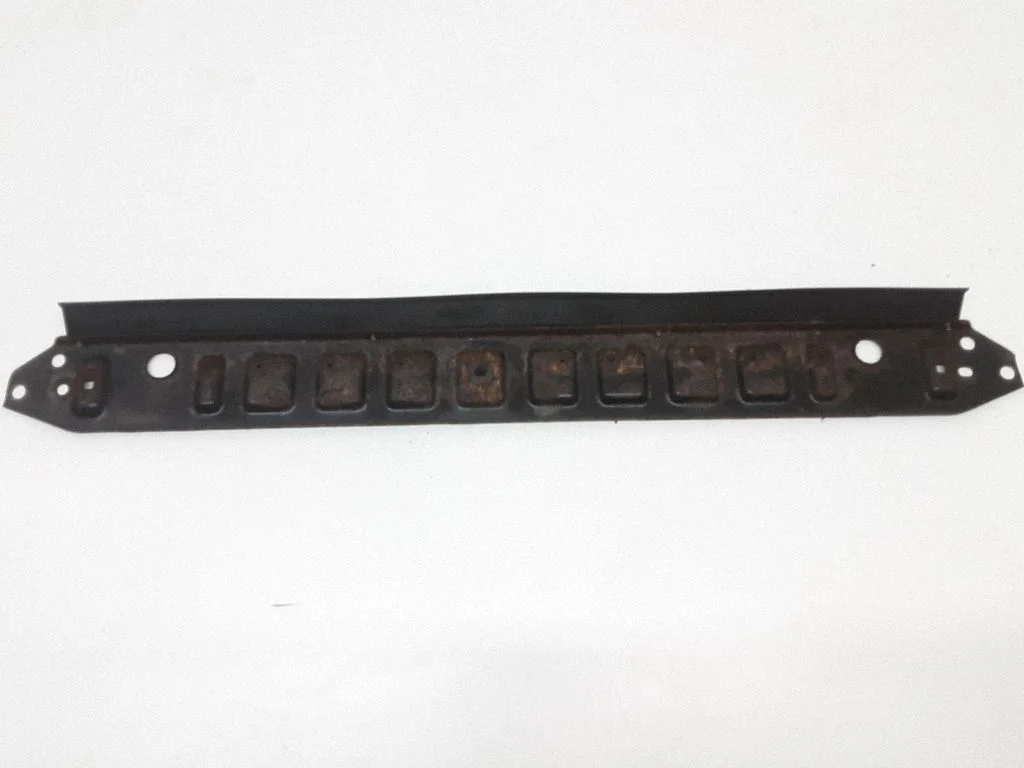Bottom radiator support slam panel – Volvo XC60 (2009-2013)