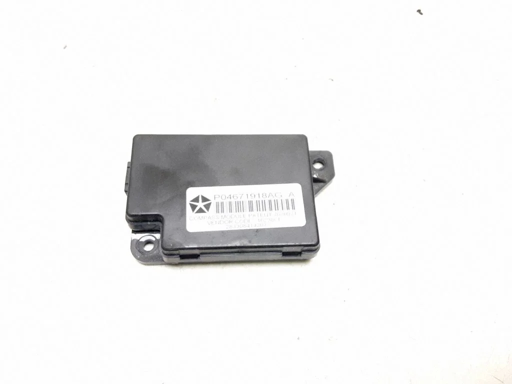 GPS navigation control unit/module – Chrysler Town & Country V (2008-2016)