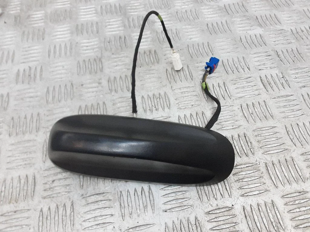 Aerial GPS antenna – Dodge Durango III (2010-)