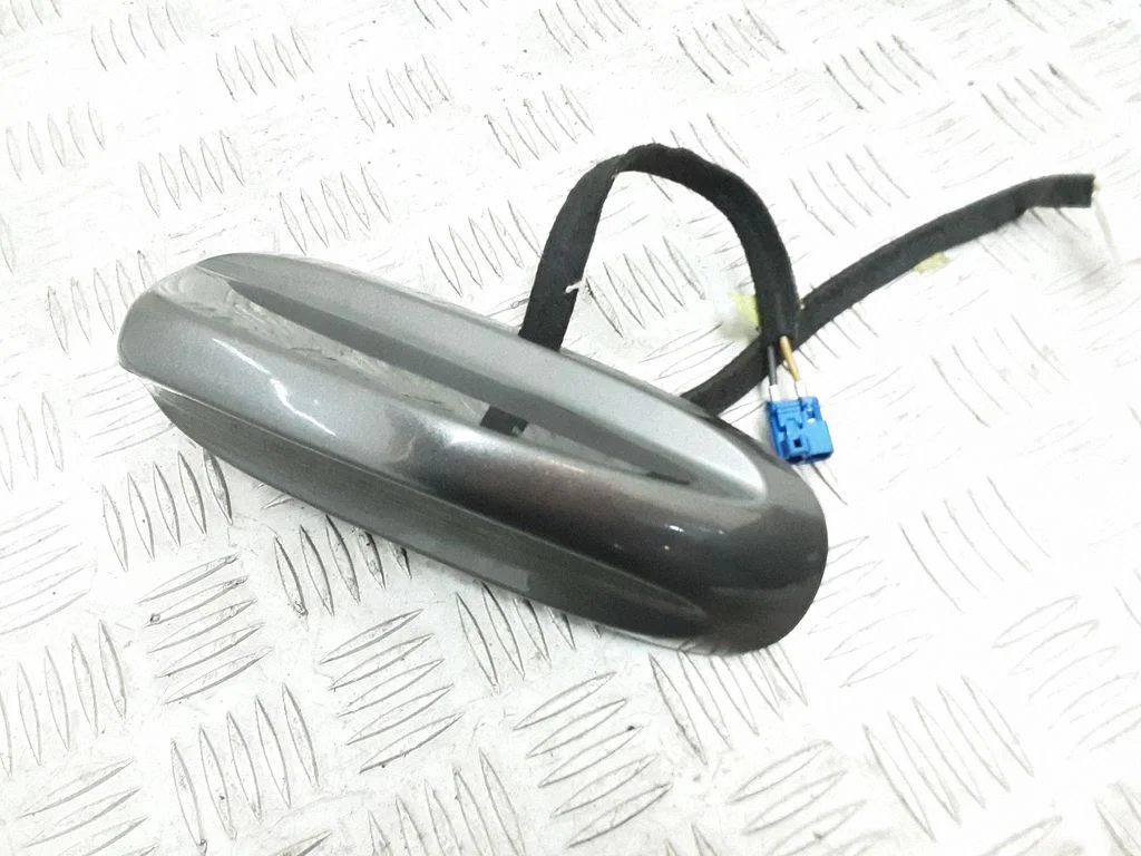 Antena (GPS) – Chrysler Pacifica (2017-)