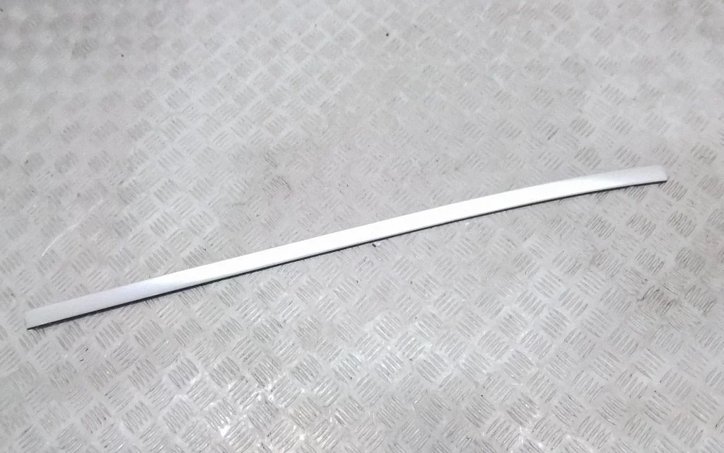 Roof trim bar molding cover 39992741