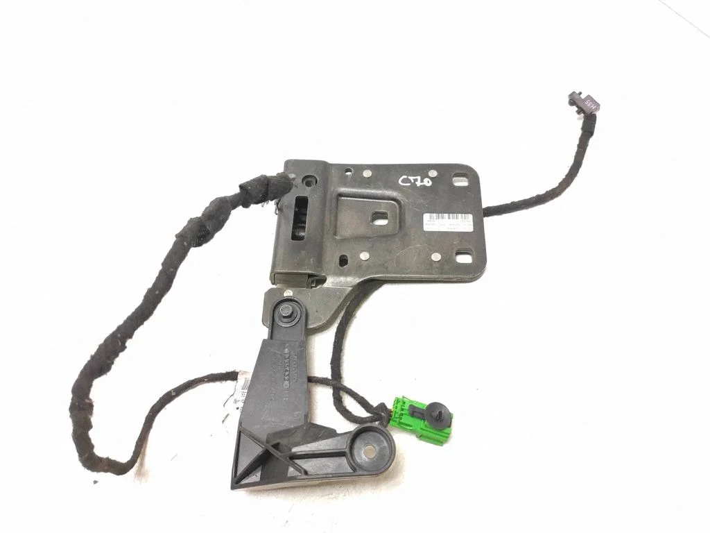 Katuse lukk – Volvo C70 (2006-2010)