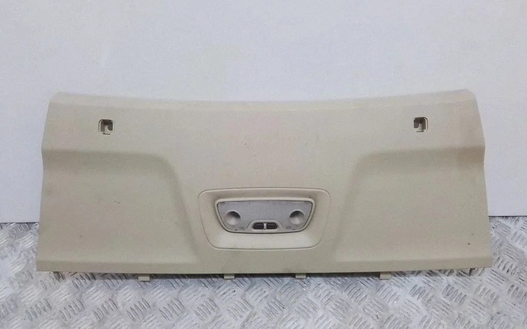 Other interior light – Volvo XC90 (2007-2014)