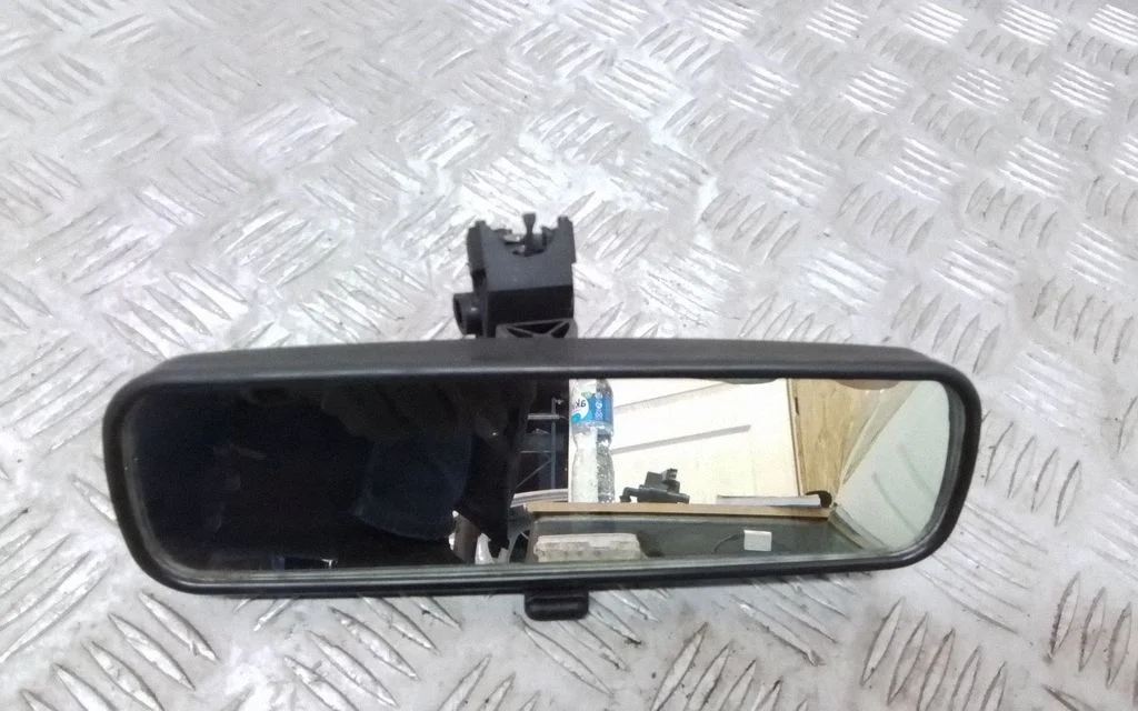 Rear view mirror (interior) 8667227