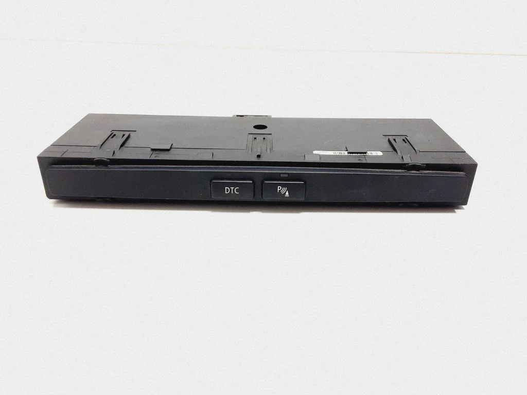 Parking (PDC) sensor switch – BMW 5 Series E60 E61 (2004-2010)