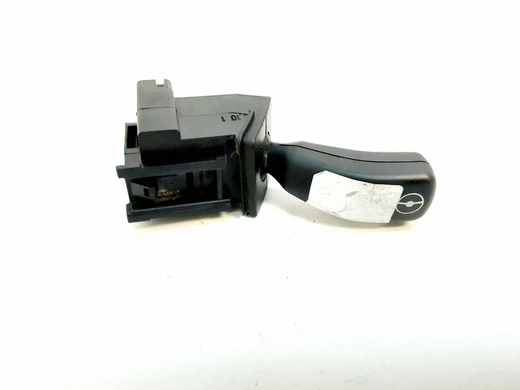 Steering wheel adjustment handle/lever – BMW X5 E53 (1999-2006)
