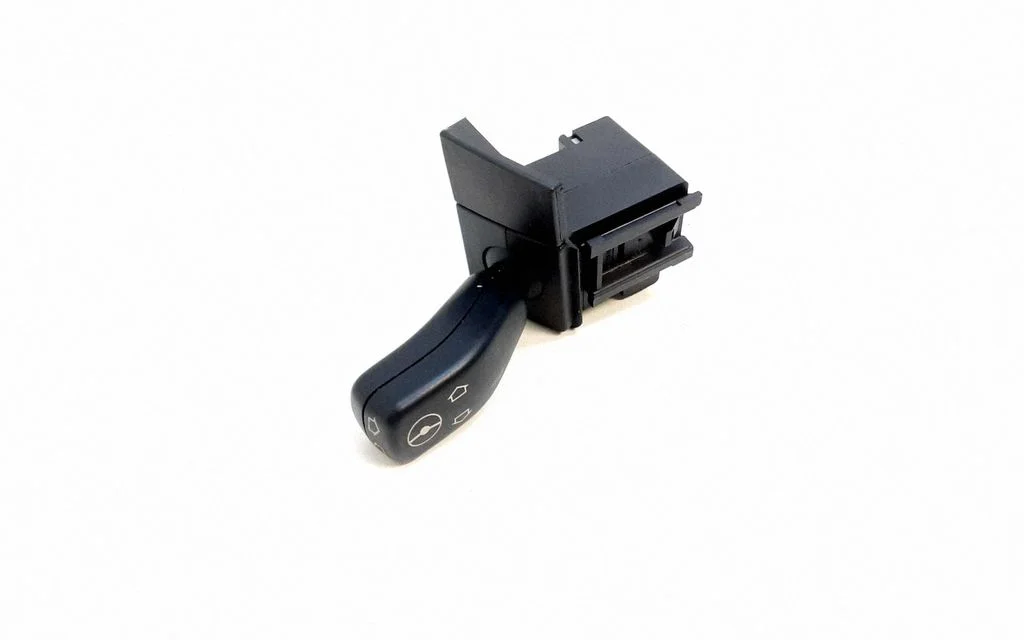 Steering wheel adjustment handle/lever – BMW X5 E53 (1999-2006)