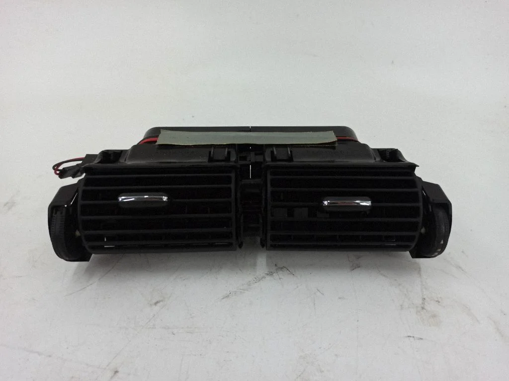 Dash center air vent grill A2038302254