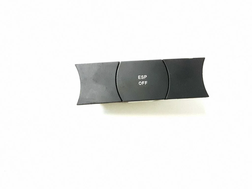 ESP (stability program) switch – Volkswagen Touareg I (2002-2010)