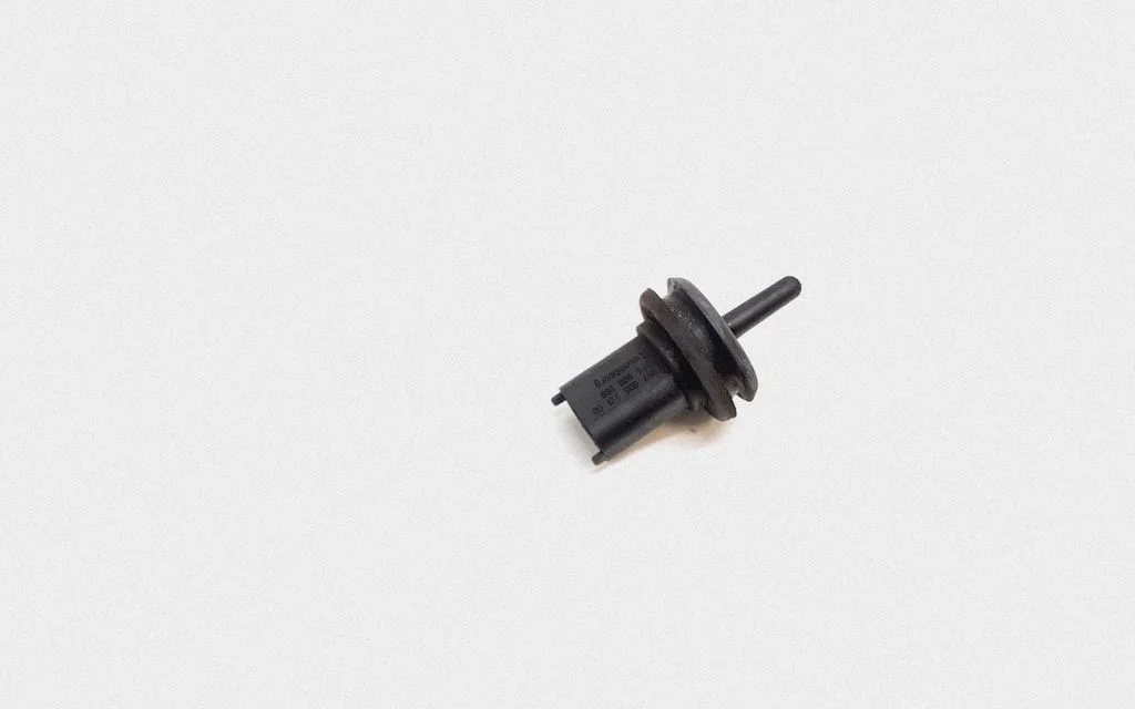 Intake air temperature sensor – Porsche Boxster 981 (2012-2016)