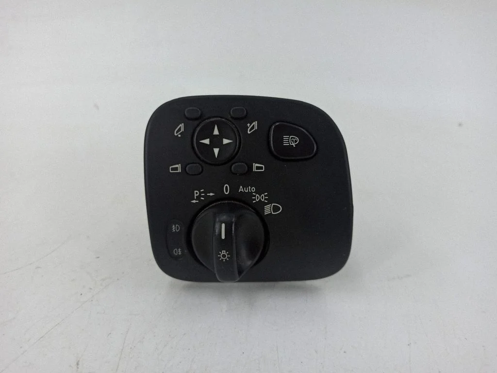 Light switch A2035450704