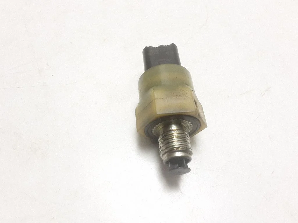 Oil pressure sensor – Volvo S60 (2014-2018)