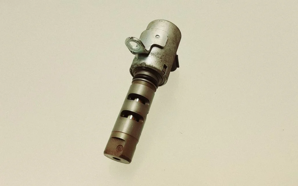 Oil pressure sensor – Lexus RX III (2008-2015)