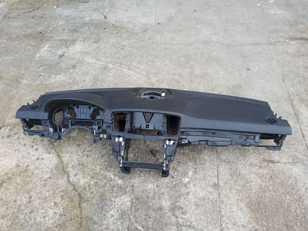 Dashboard A168600302