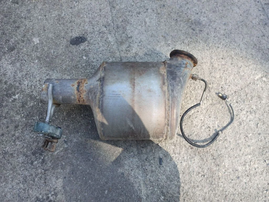 Katalüsaator/ FAP/DPF tahkete osakeste filter – Mercedes-Benz ML-klass W166 (2012-2017)