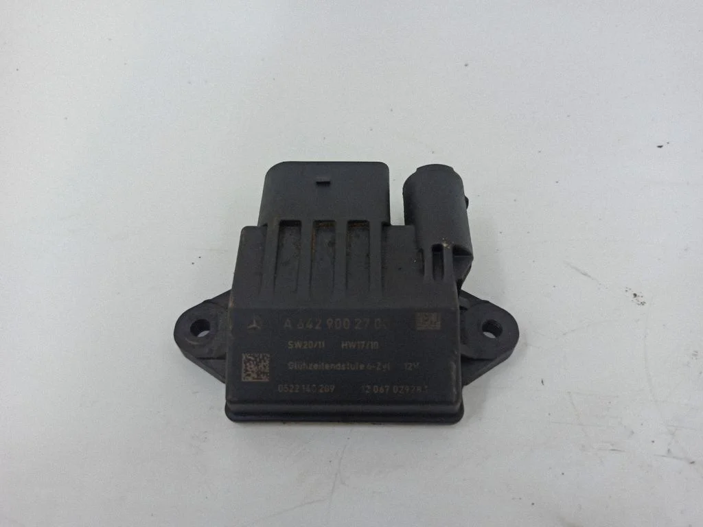 Glow plug pre-heat relay A6429002700