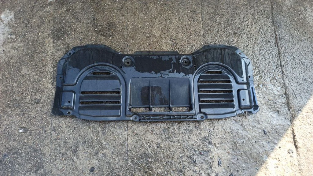 Gearbox bottom protection A1665200323