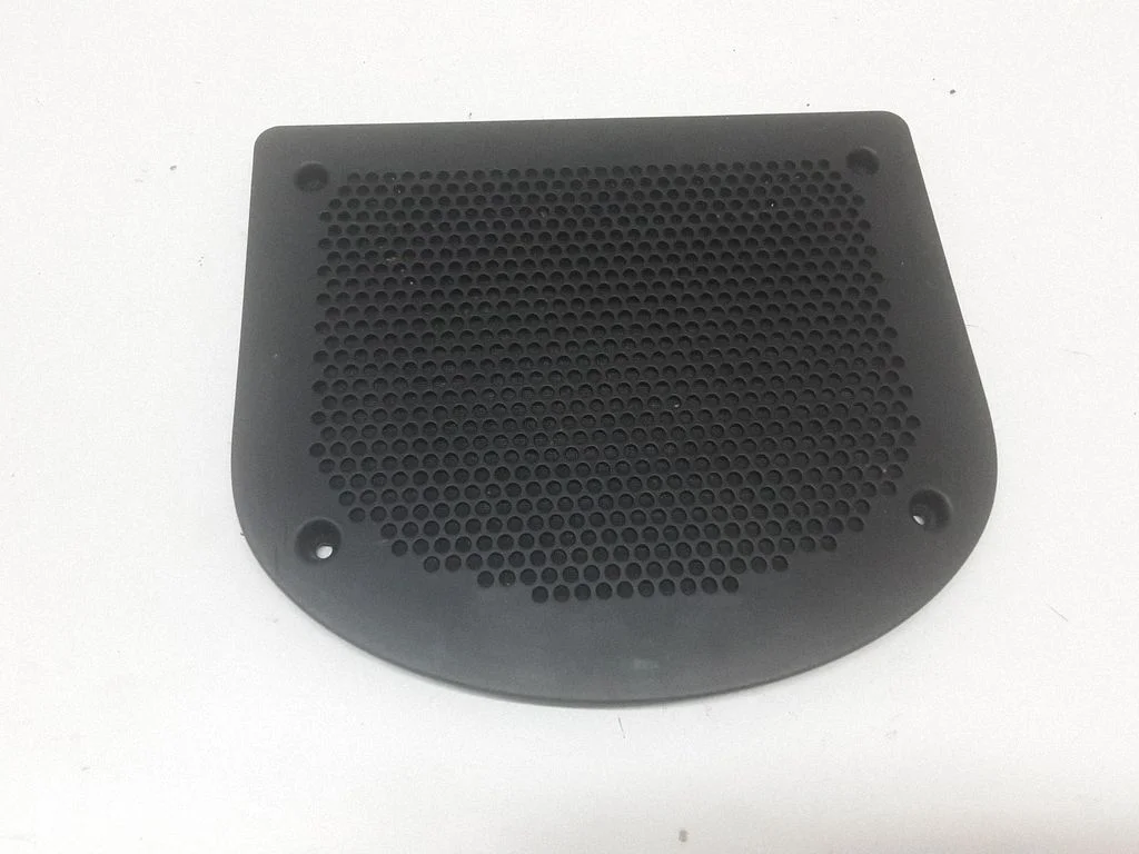 Subwoofer grill/trim – BMW 7 Series F01 F02 F03 F04 (2008-2016)
