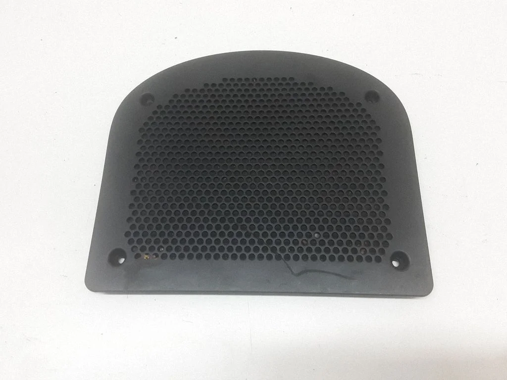 Subwoofer grill/trim – BMW 7 Series F01 F02 F03 F04 (2008-2016)