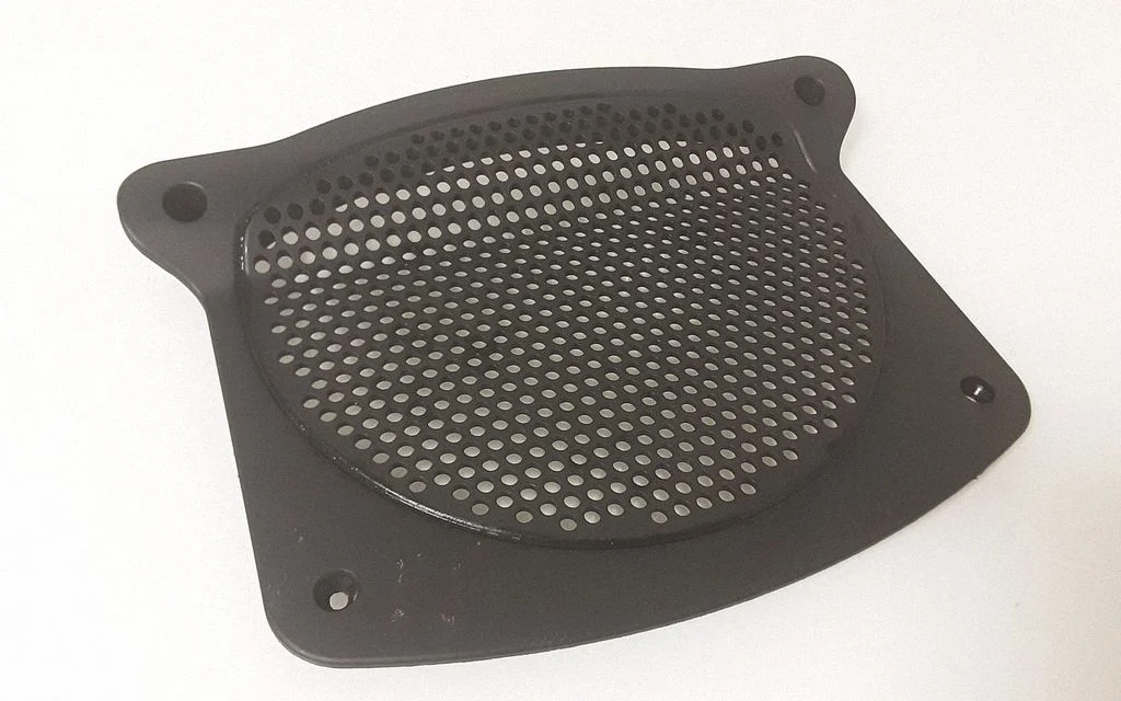 Subwoofer grill/trim – BMW 5 Series G30 G31 G38 (2016-)