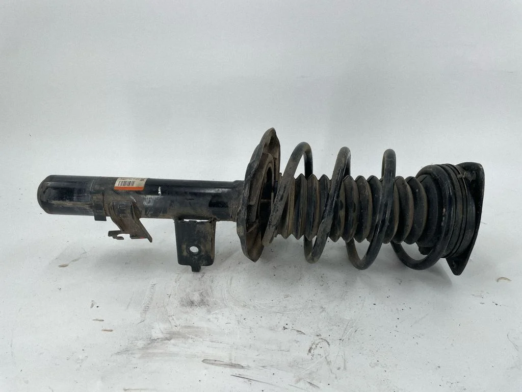 Front shock absorber/damper 543037546R