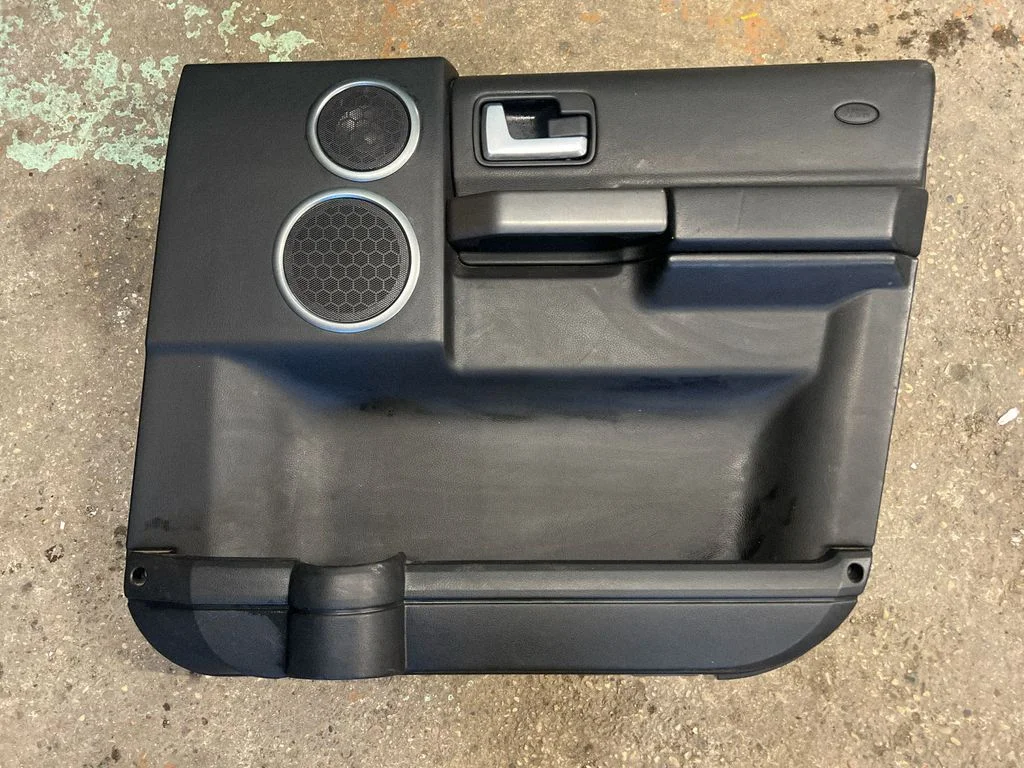 Front door card panel trim DDC500041