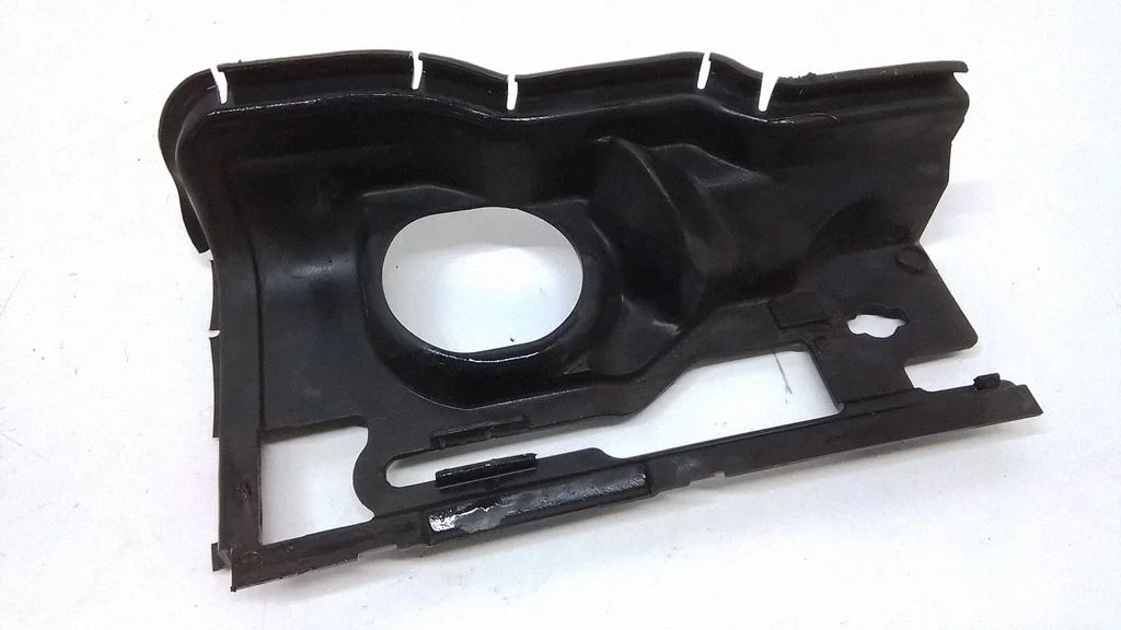 Radiator mount bracket 31290774