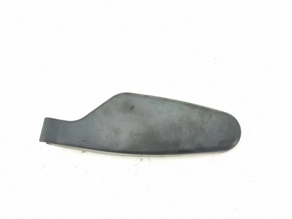 Podszybie (osłona wycieraczek) A2048320041