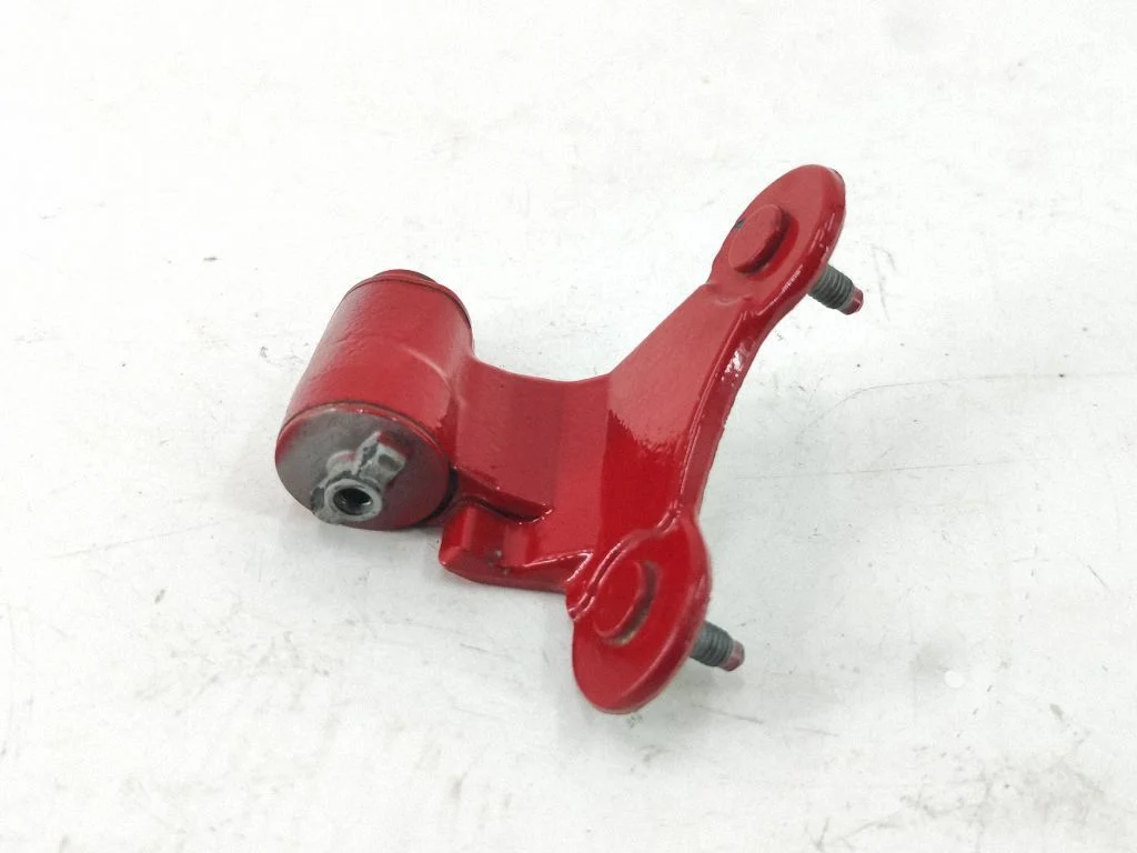 Front door lower hinge – Mercedes-Benz C-Class AMG W204 (2007-2014)