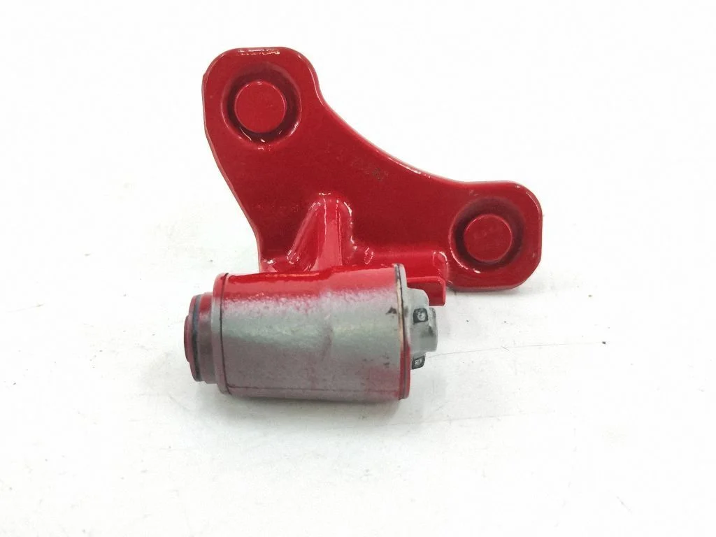 Front door upper hinge – Mercedes-Benz C-Class AMG W204 (2007-2014)