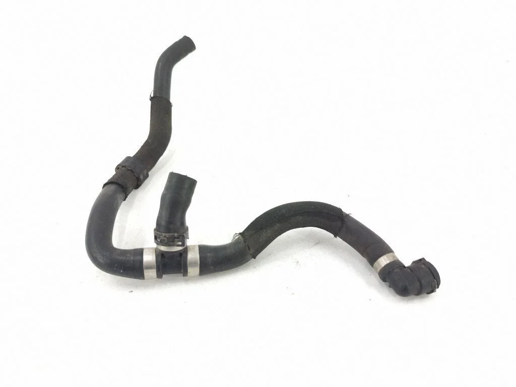 Przewody układu chłodzenia silnika 3018422
