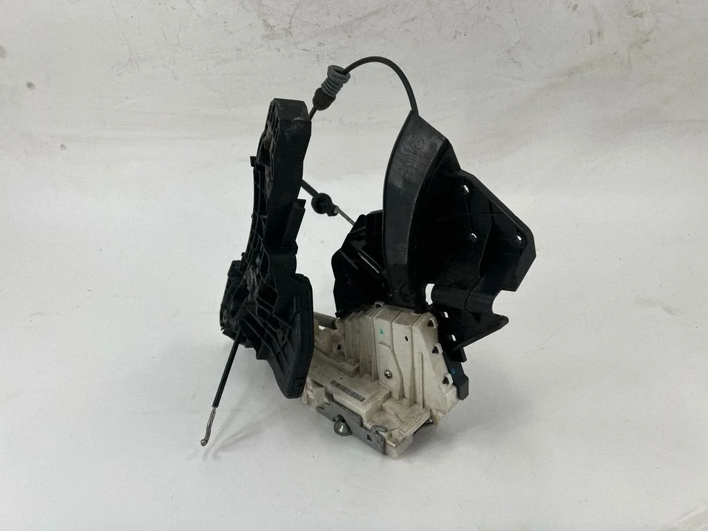 Rear door lock 1697302435