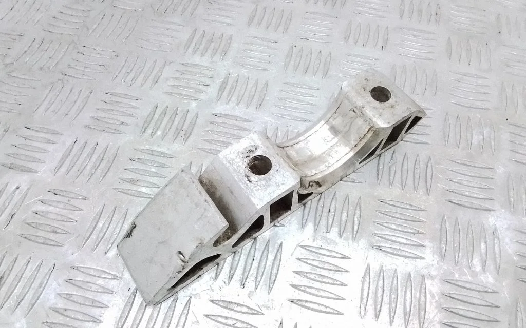 Sway bar bush bracket, front – Porsche Cayenne (92A) (2010-2017)