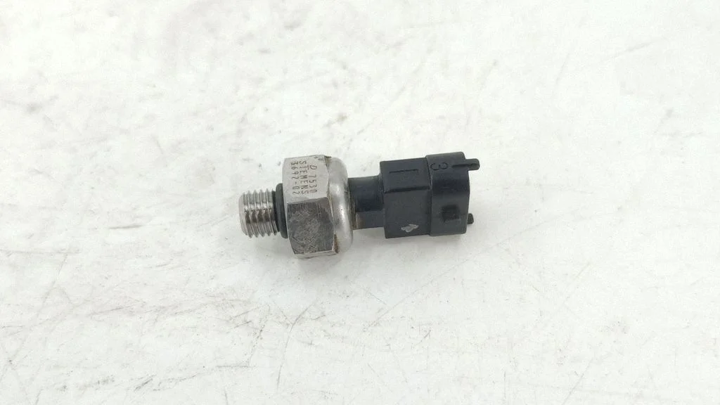 Fuel pressure sensor – Opel Signum (2003-2008)