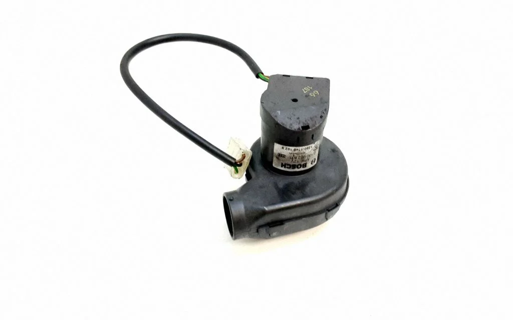Engine control unit/module fan – BMW X5 E53 (1999-2006)