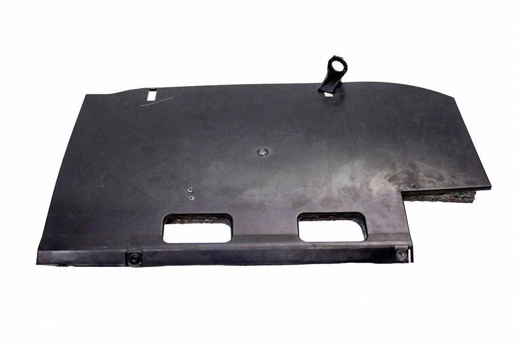Dashboard lower bottom trim panel A6396800306