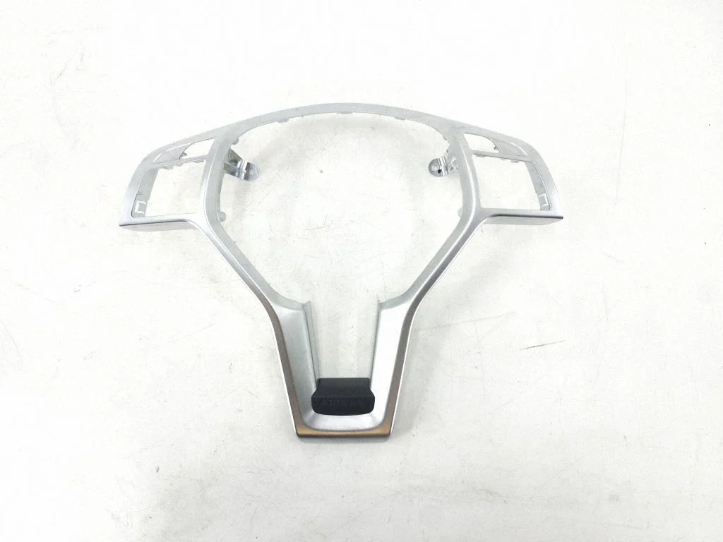 Steering wheel trim – Mercedes-Benz C-Class AMG W204 (2007-2014)
